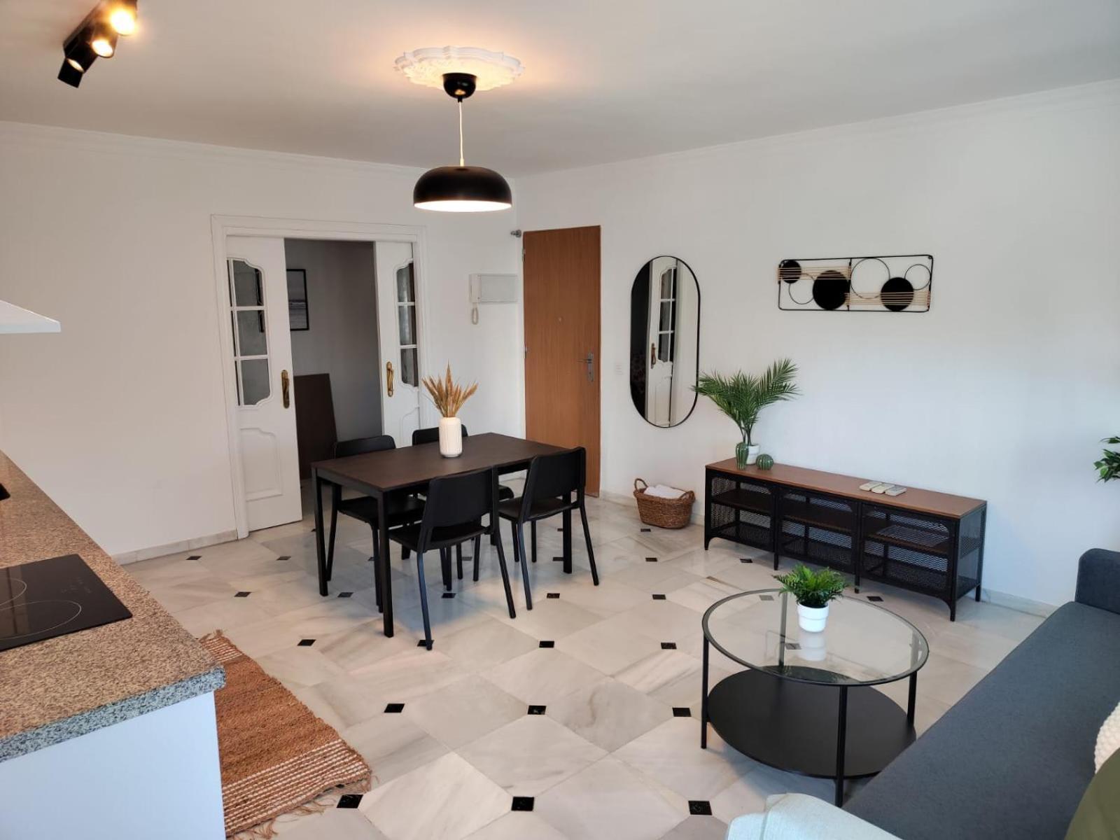 מאלגה Wintowinrentals Your Home Steps From The Center מראה חיצוני תמונה